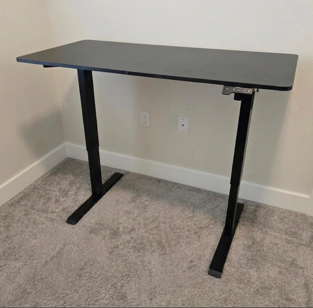 Electric standing desk (sit/stand)